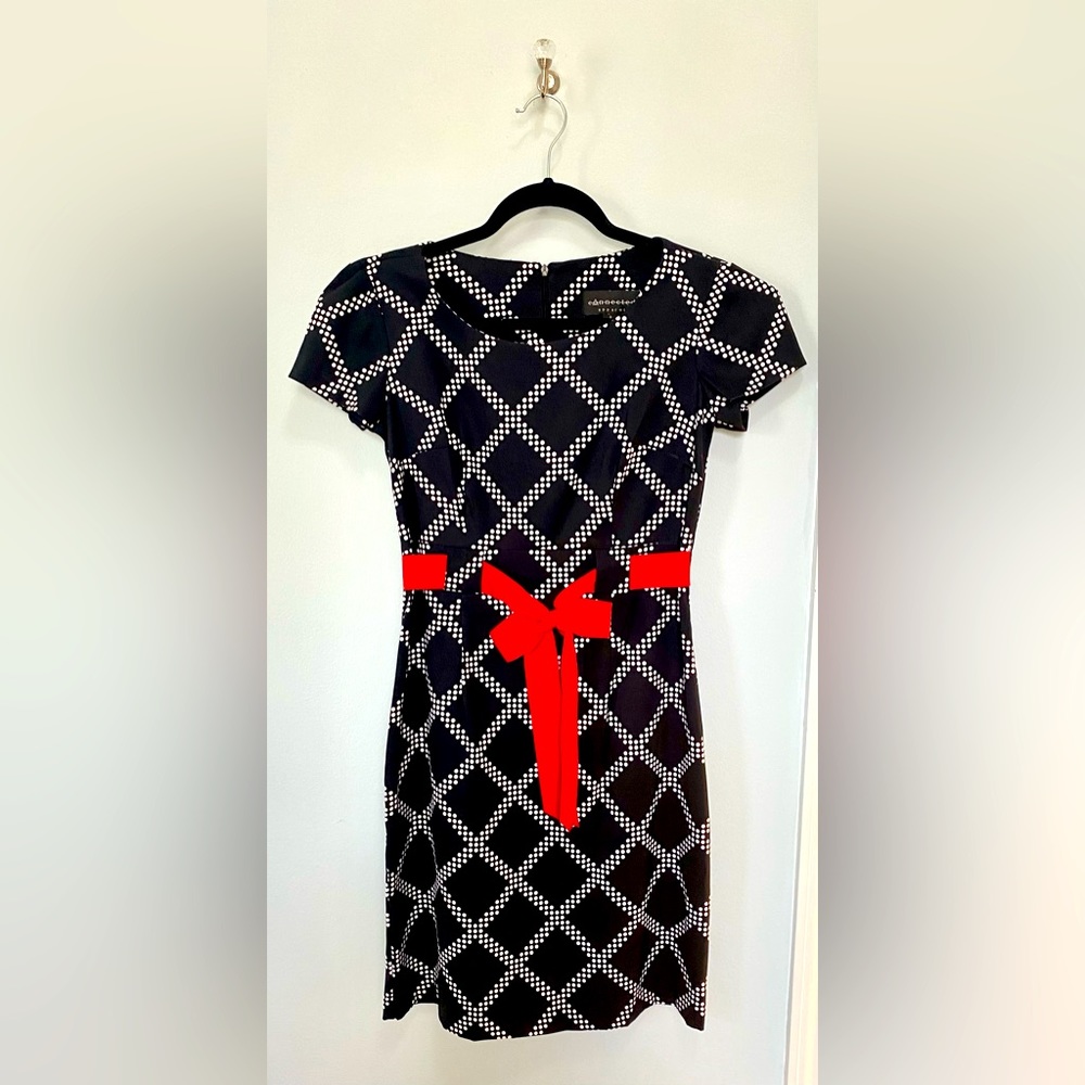 Black and white retro dress